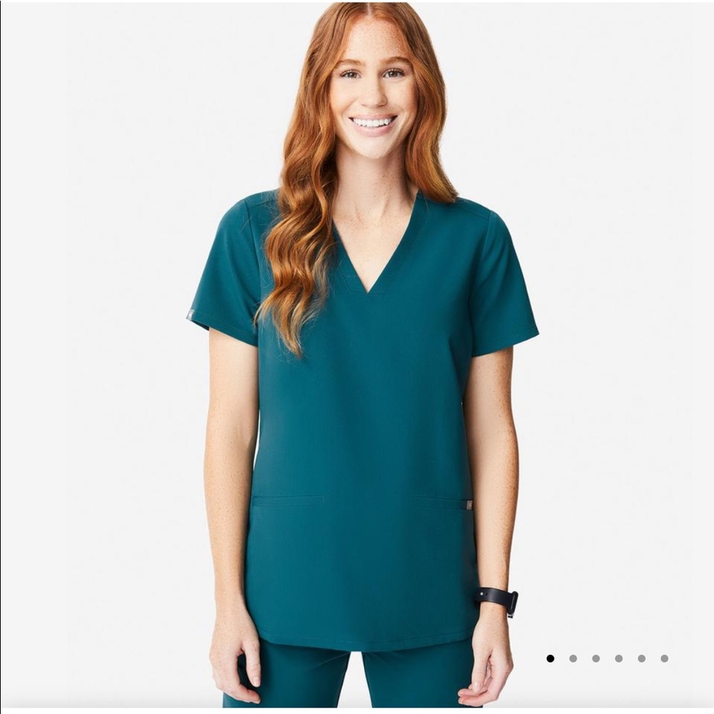 Figs Caribbean Blue Casma Three Pocket Scrub Top